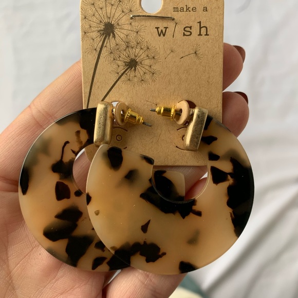 Acrylic Cream and Black Print Hoop Earring - Picture 2 of 3